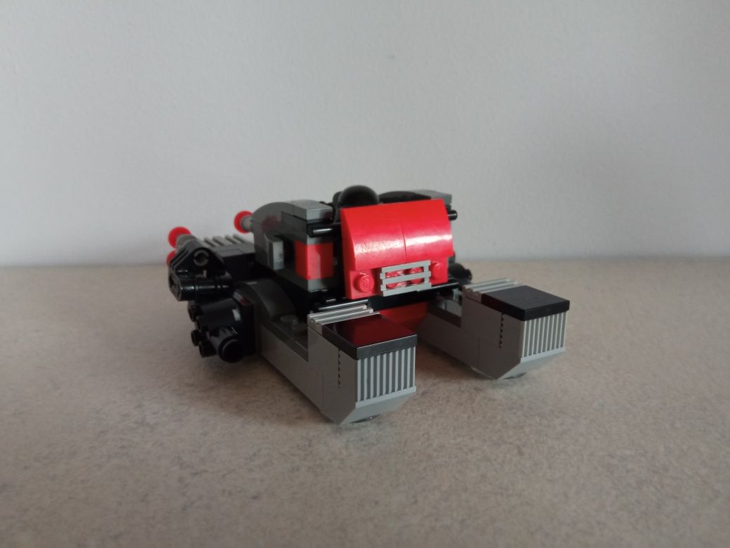 LEGO Star Wars MOC - Szturmowy czołg poduszkowy Najwyższego Porządku