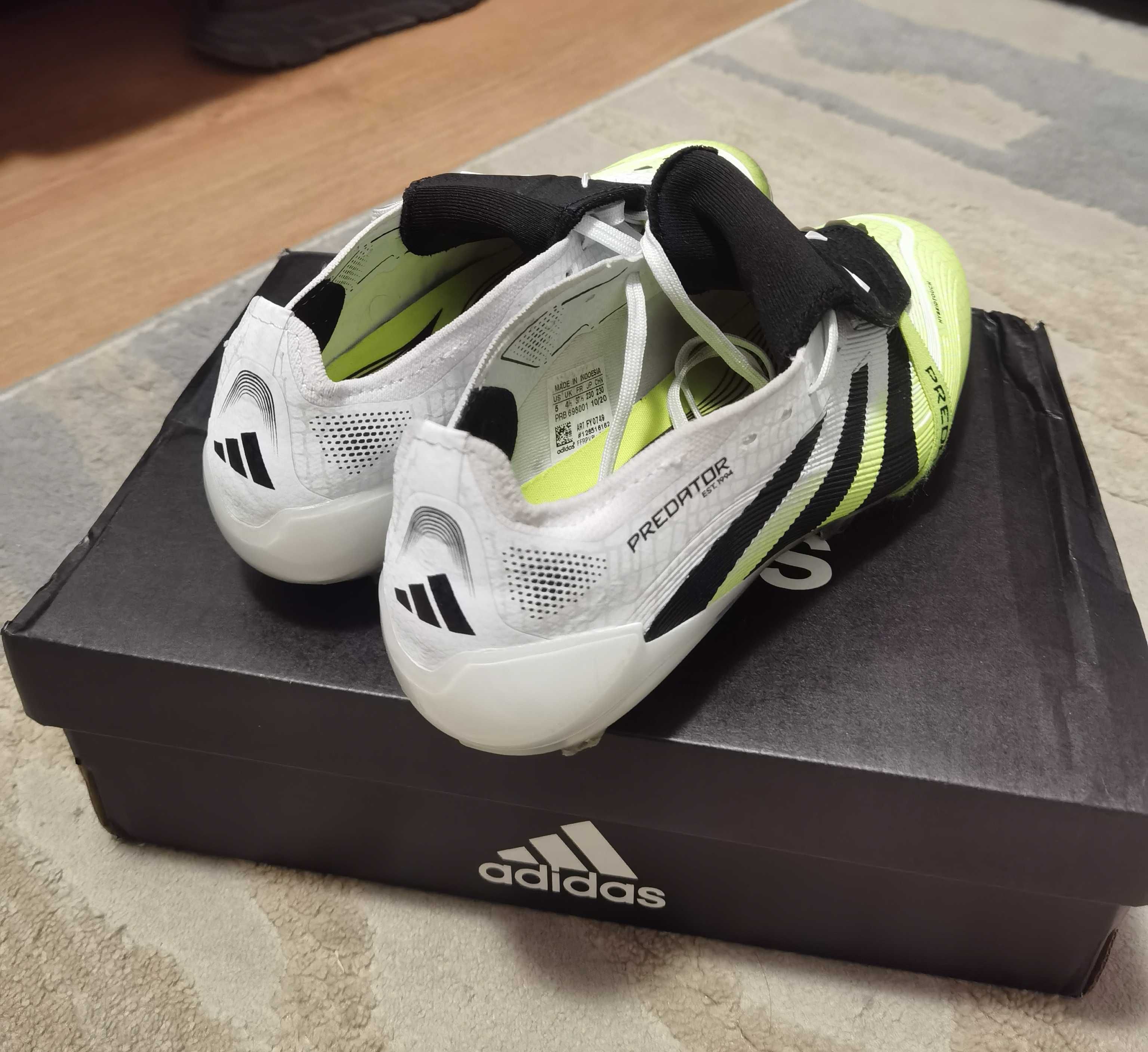 Chuteira Adidas predador