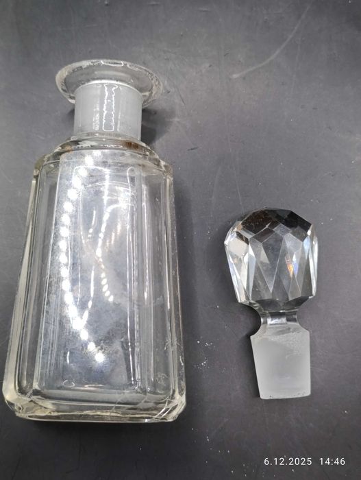 Stary Zestaw: butelka, karafka, solniczki WMF
