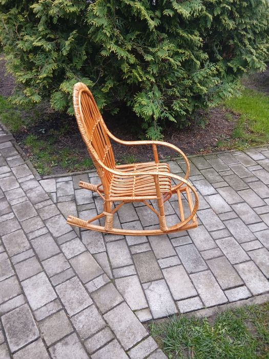 Крісло гойдалка б/в