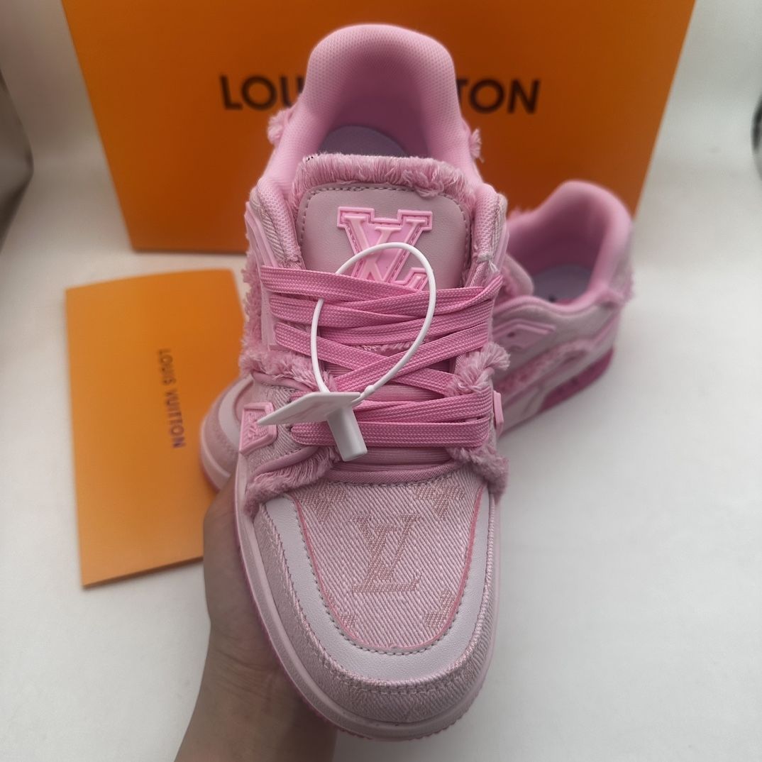 Кросівки Louis Vuitton