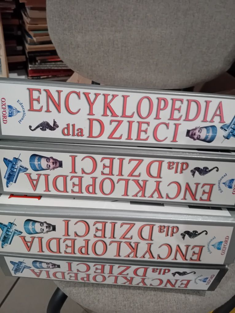 Encyklopedia dia dzieci cztery segregatory