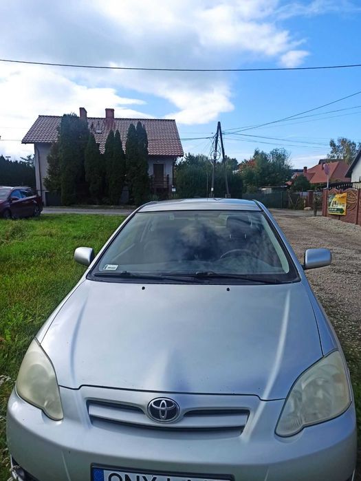 Toyota Corolla 1.6 2004 roku