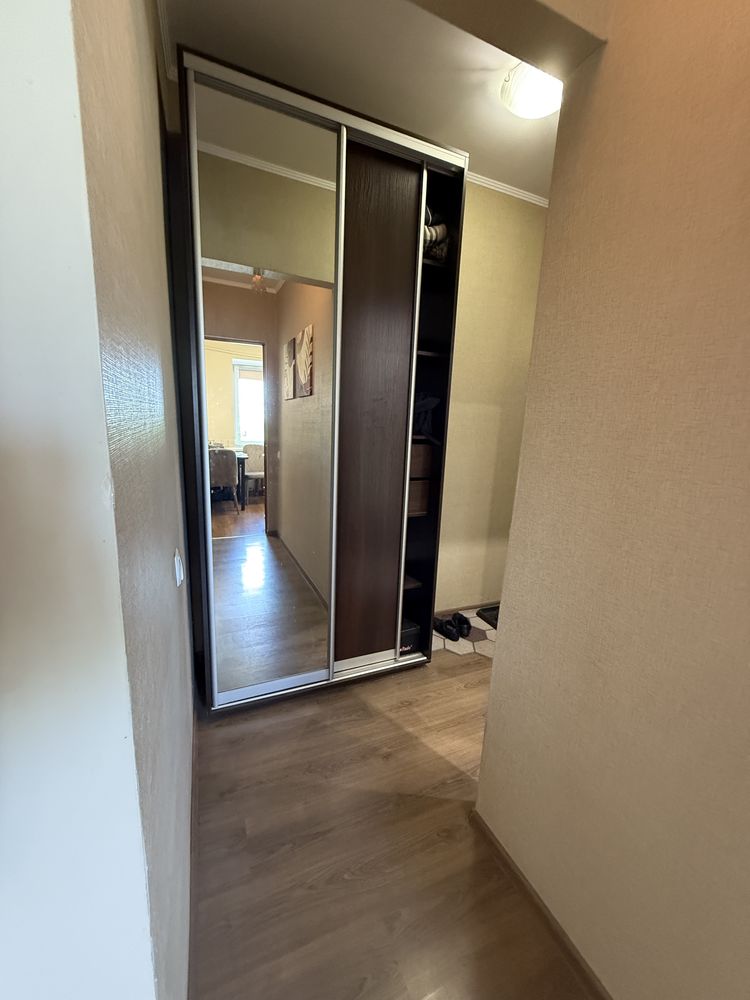 Продается 2 к квартира, 12 квартал , вул. Василя Сліпока