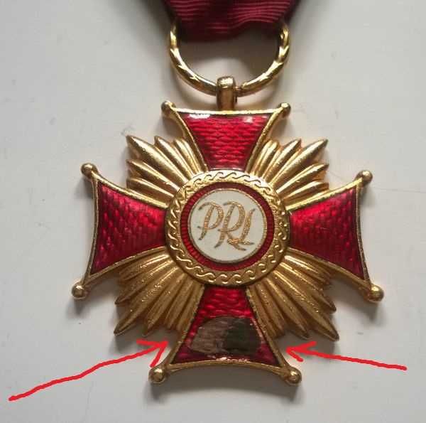 Złoty Krzyż Zasługi z pudełkiem odznaczenie odznaka