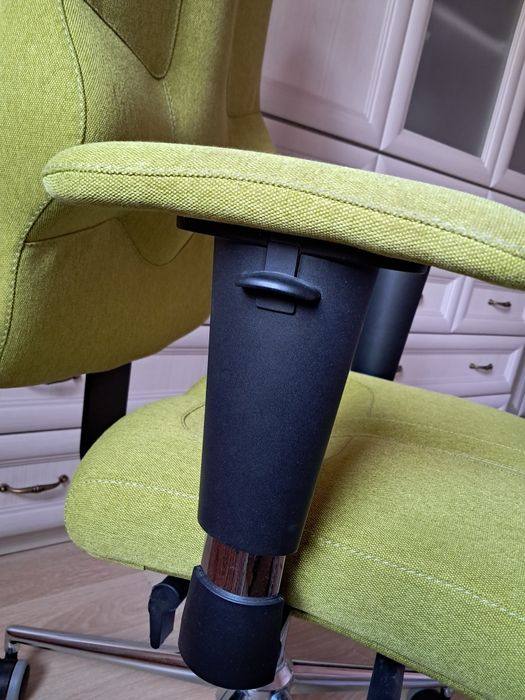 Крісло KULIK SYSTEM Elegance Asur,  Оливка, ідеал
