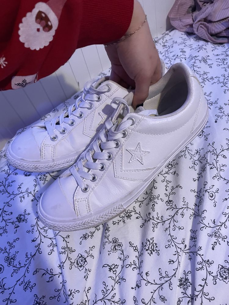 buty biale converse