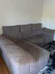 Sofá com chaise longe