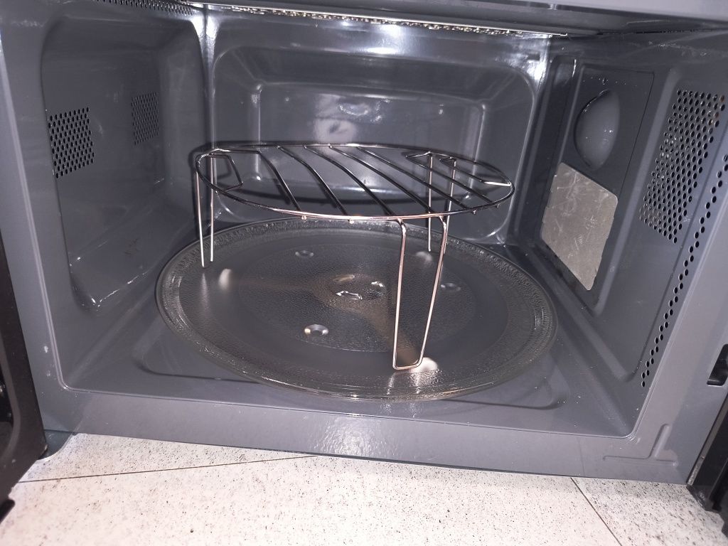 Kuchenka mikrofalowa Panasonic