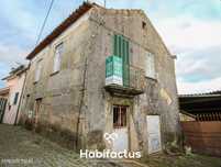 Moradia T2 localizada em Mangualde na vila de Fundões para venda.