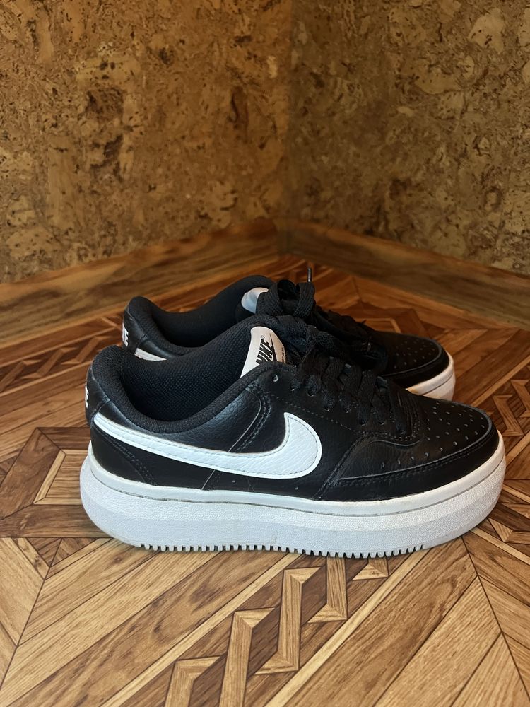 Кросівки nike