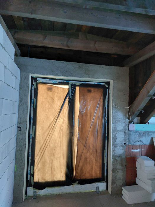 Izolacja piana PUR. Poddasza, fundamenty itp. termoizolacja ocieplenia