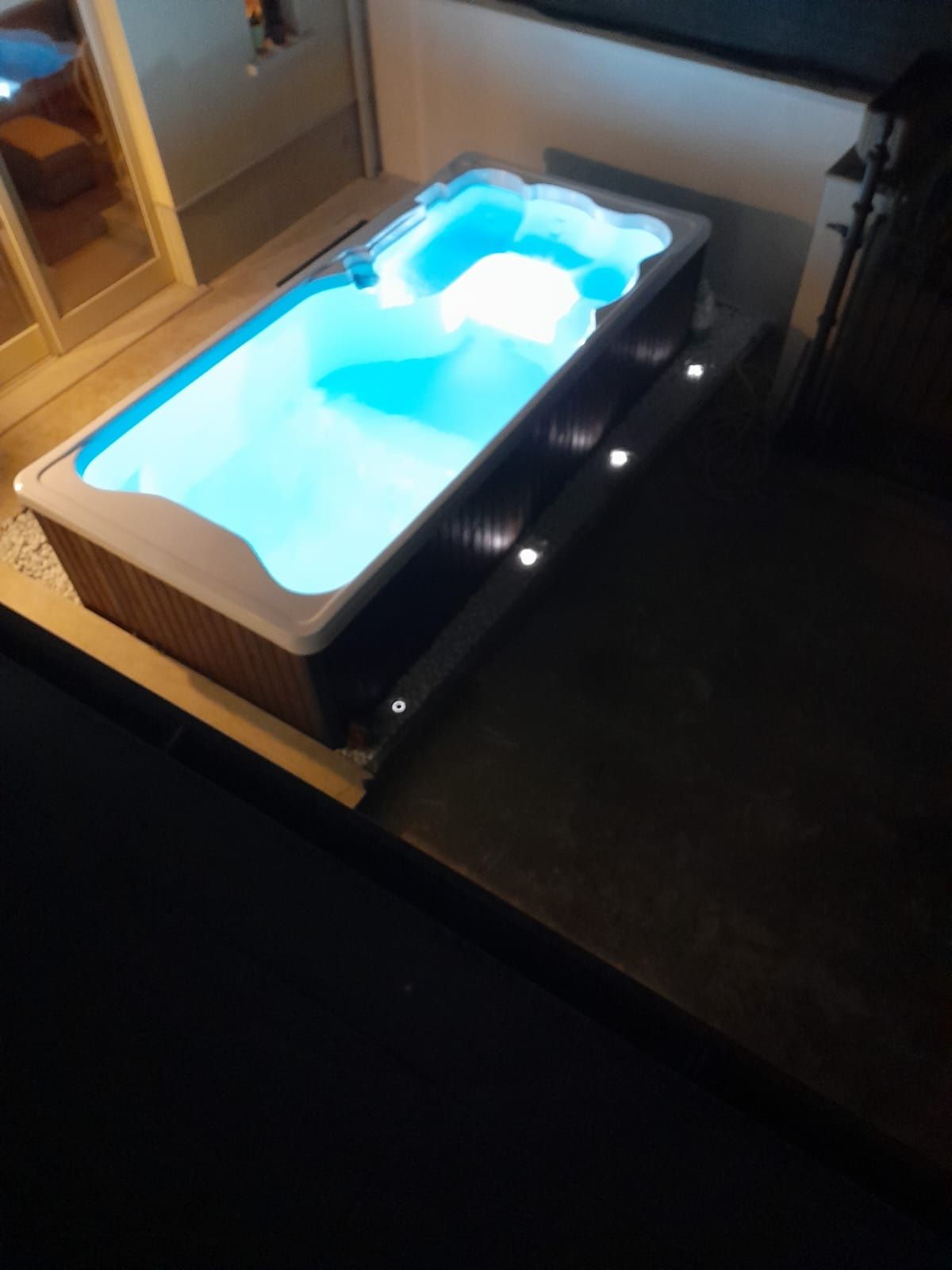 SWIM SPA Basen KONGO jacuzzi maszyna pływacka przeciwprąd Hydromasaż