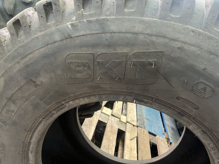 Шины 15.0/70 R18 BKT (делаем скидку на доставке)