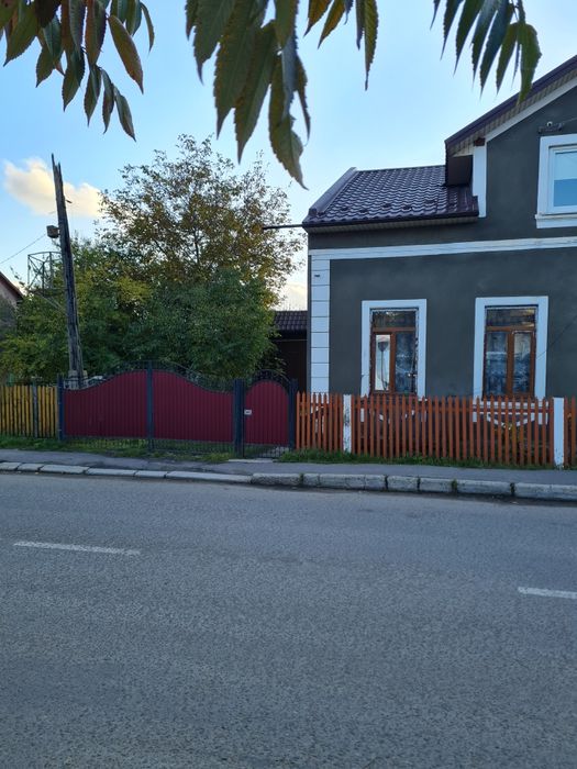 Двох кімнатна квартира в центрі міста.