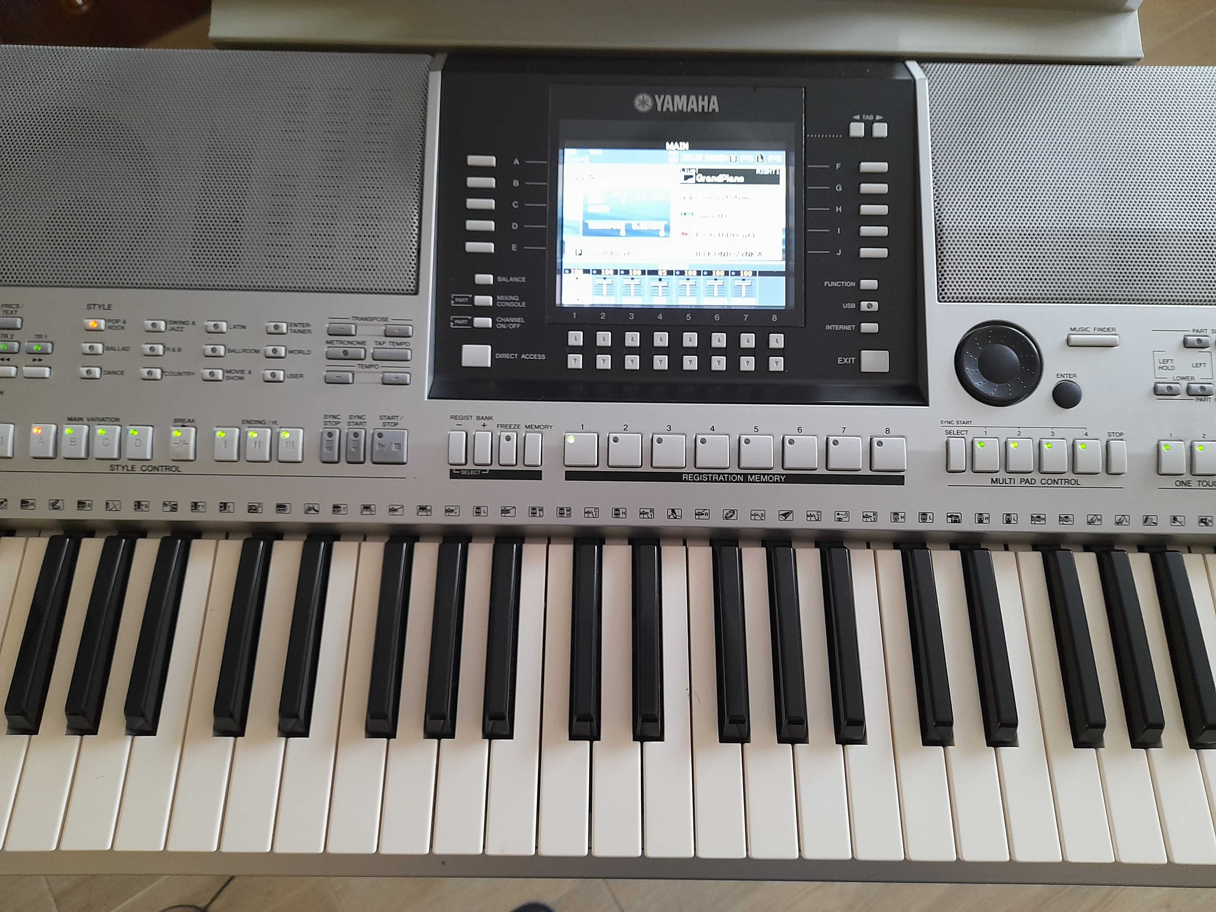 Keyboard Yamaha psr s910