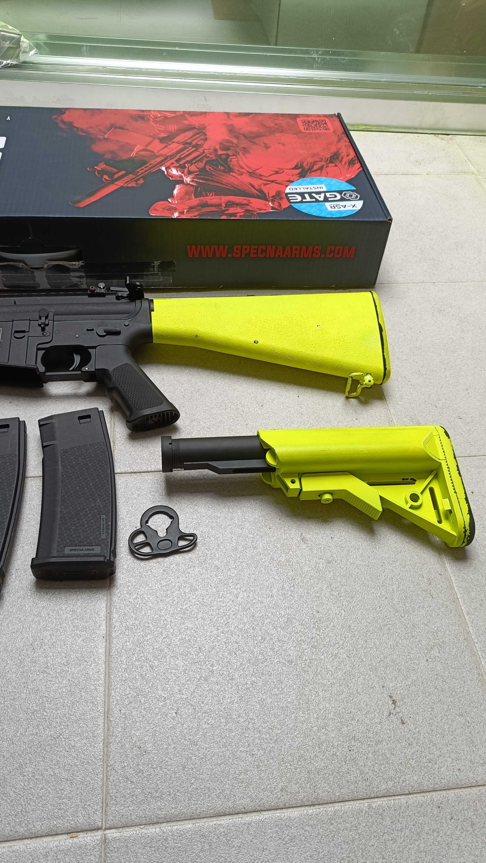 Réplica e equipamento de airsoft (Tudo incluído)