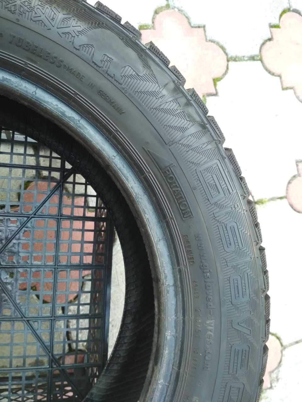 Зимові шиповані шини 185/60 R15 88T XL Gislaved