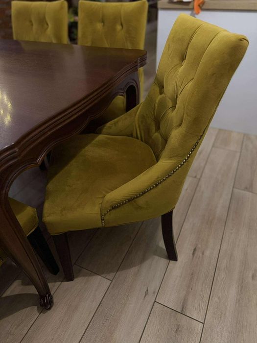 Krzesła chesterfield