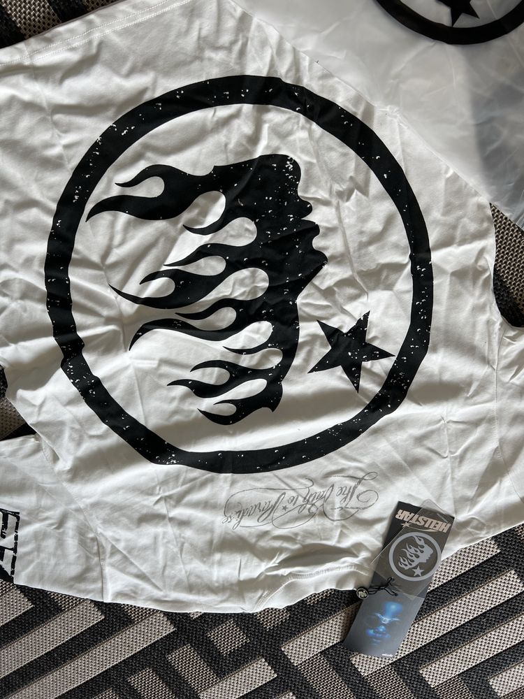 Футболка від hellstar