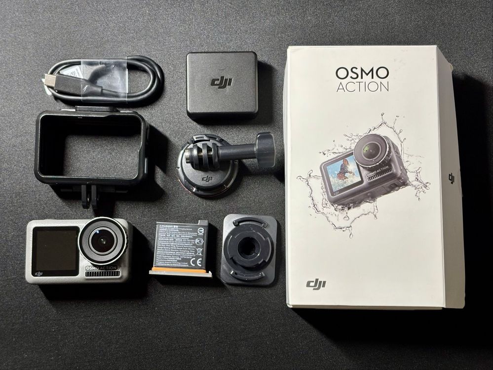 Продам екшн камеру DJI osmo action