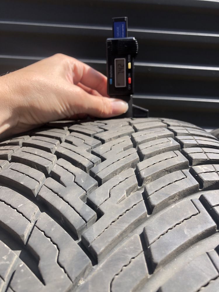 Pirelli 2x 235/50/19 i 2x 255/45/19 opony 22rok Radom