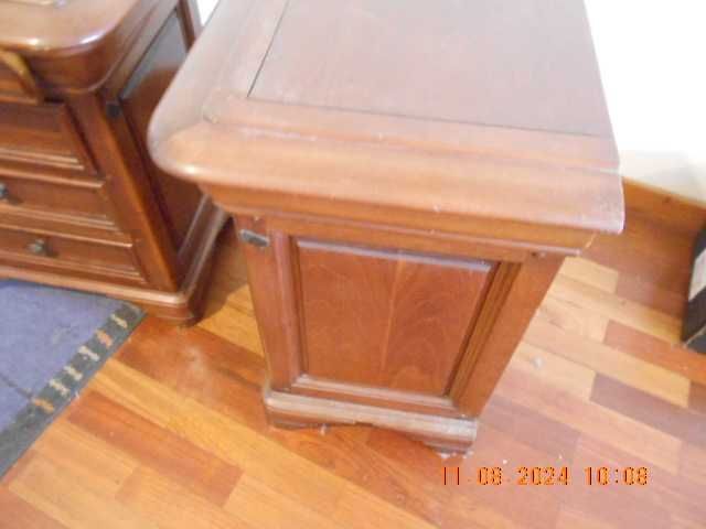 conjunto 2 mesas cabeceira em cerejeira maciça ATENÇÃO LER O ANUNCIO