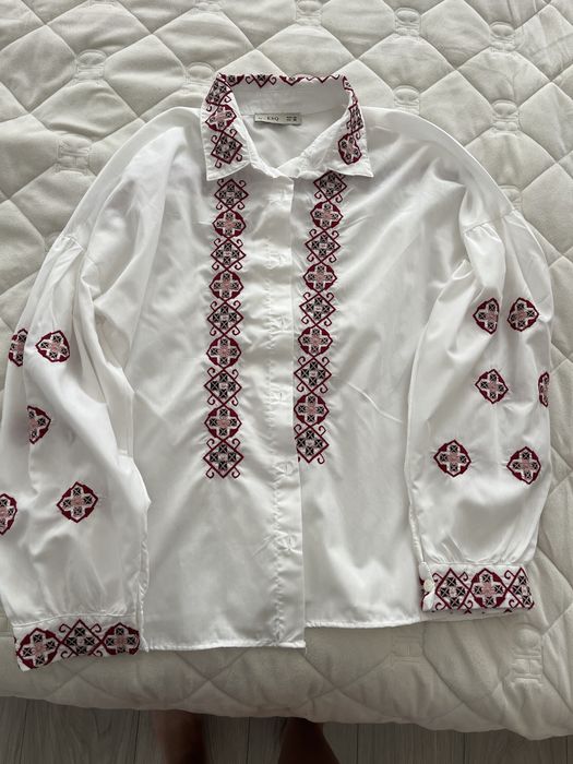 Продам жіночу вишиванку