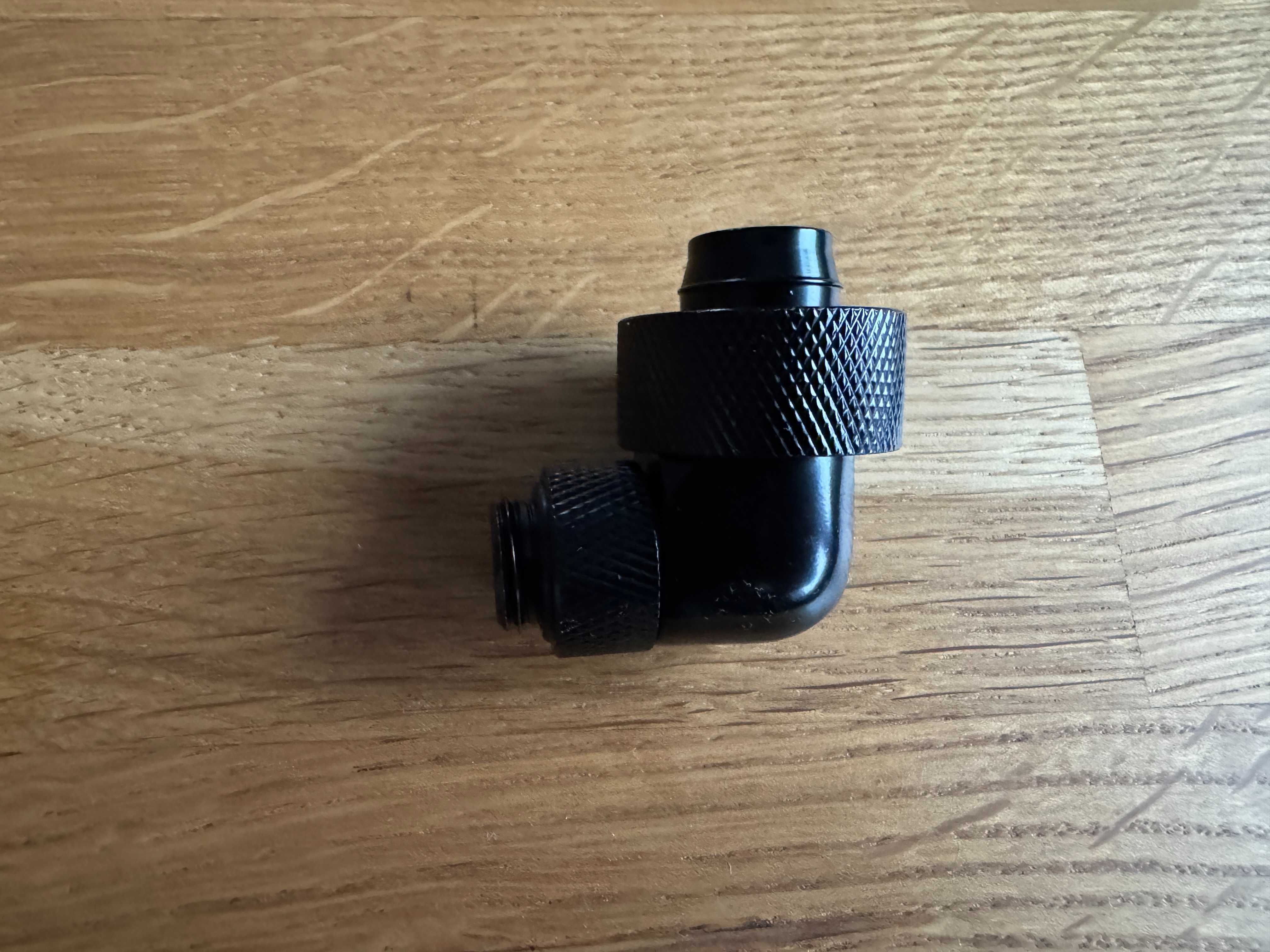 Alphacool Złączka kątowa 90°, G1/4" - 10/16 mm, obrotowa 2szt =OKAZJA=