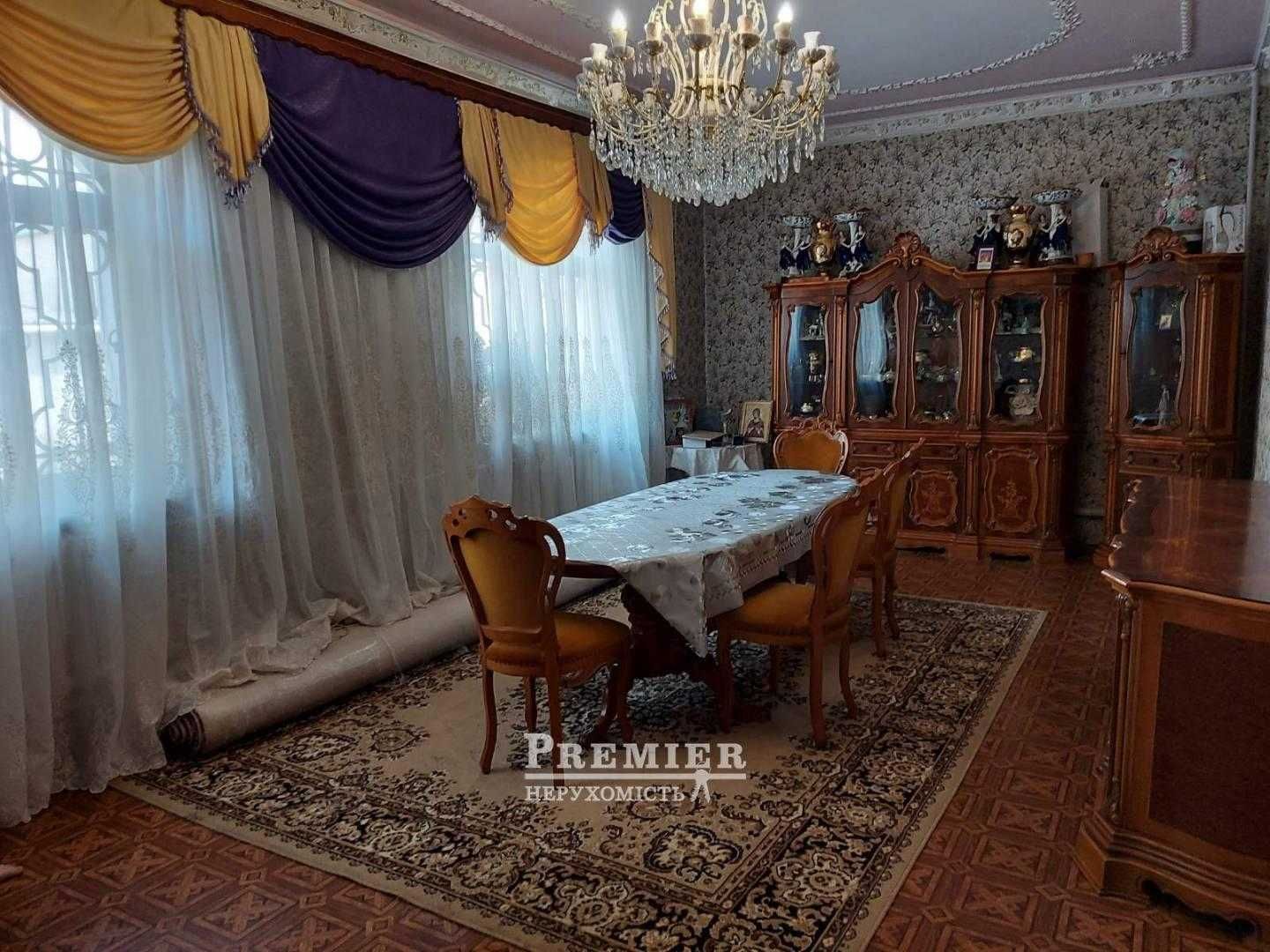Терміново!2-поверх. будинок на Черемушках з ремонтом, 6 сот,165000у.о.
