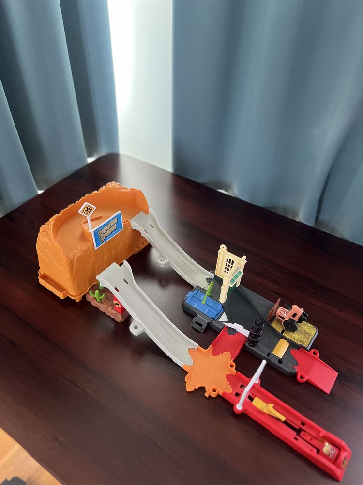 Автотрек Тачки Mattel Disney Pixar Cars