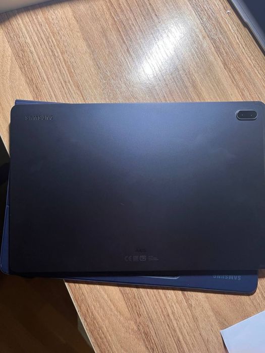 Продам Samsung Galaxy Tab S7 FE Wi-Fi у відмінному стані!