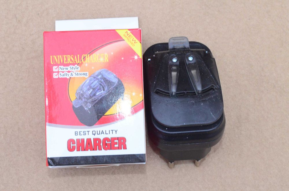 Универсальное зарядное устройство жабка крабик для аккумуляторов 3,7 в