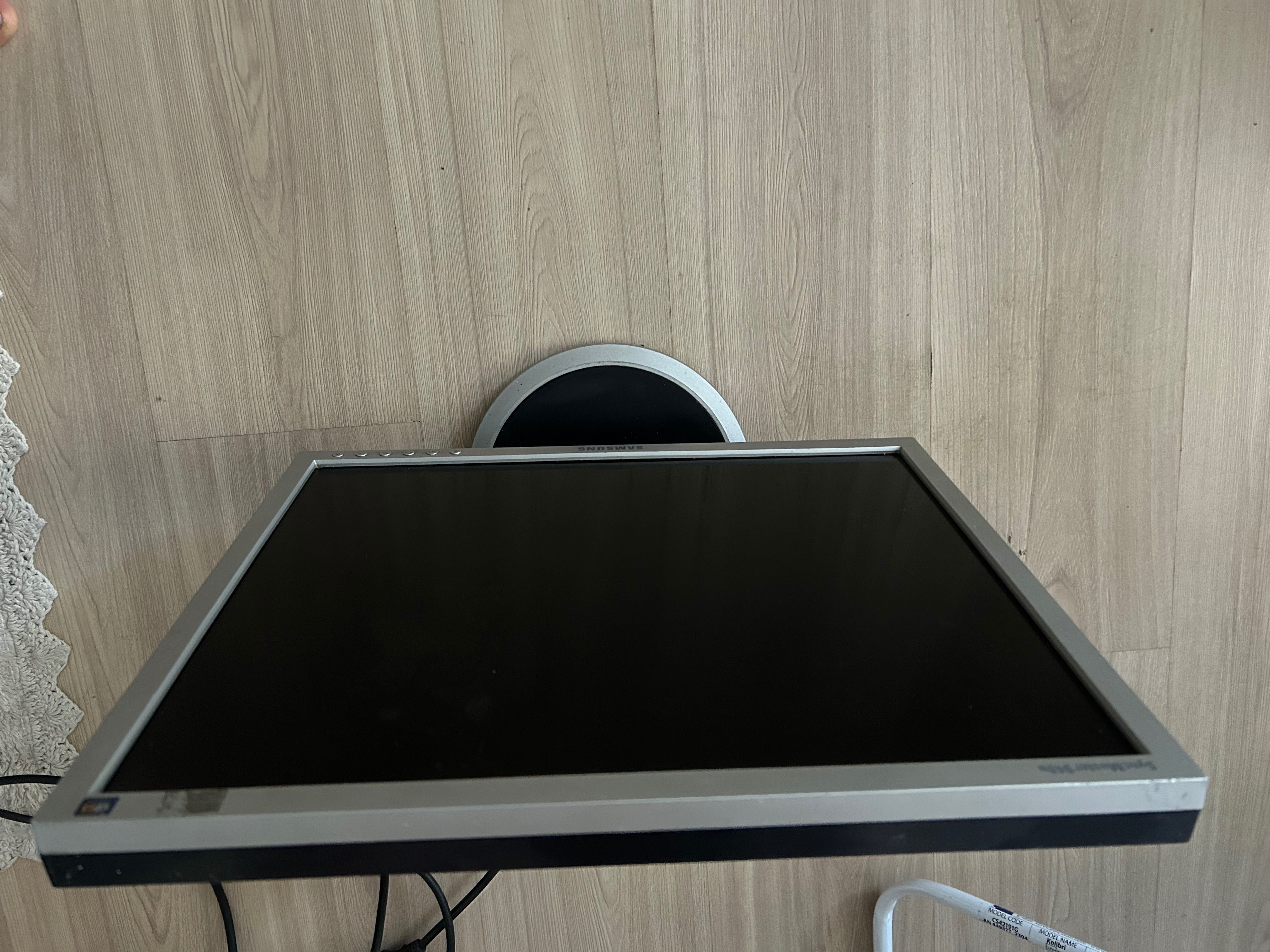 Monitor samsung /17