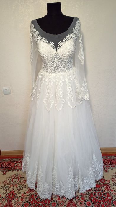 Нові 50 розміру весільні сукні