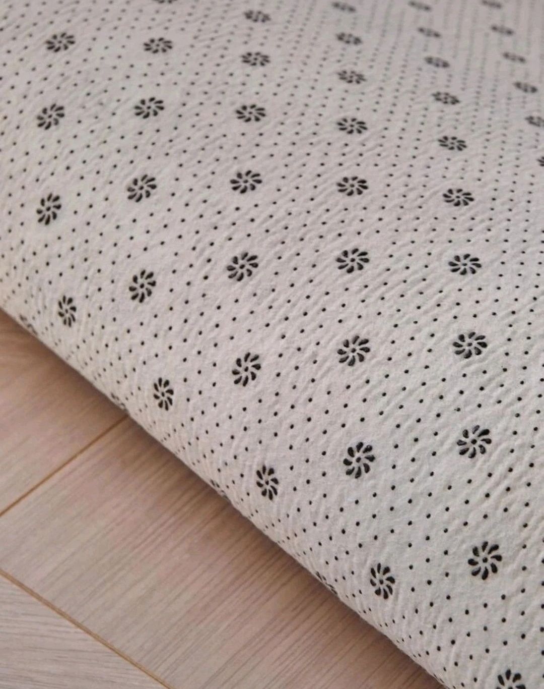 Nowy biały dywan puszysty 80X120