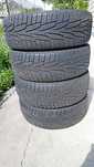 Продам зимнюю резину KUMHO I`ZEN