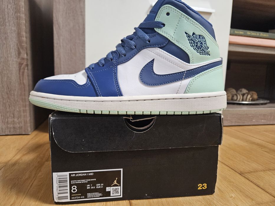 Nike air jordan 1 MID