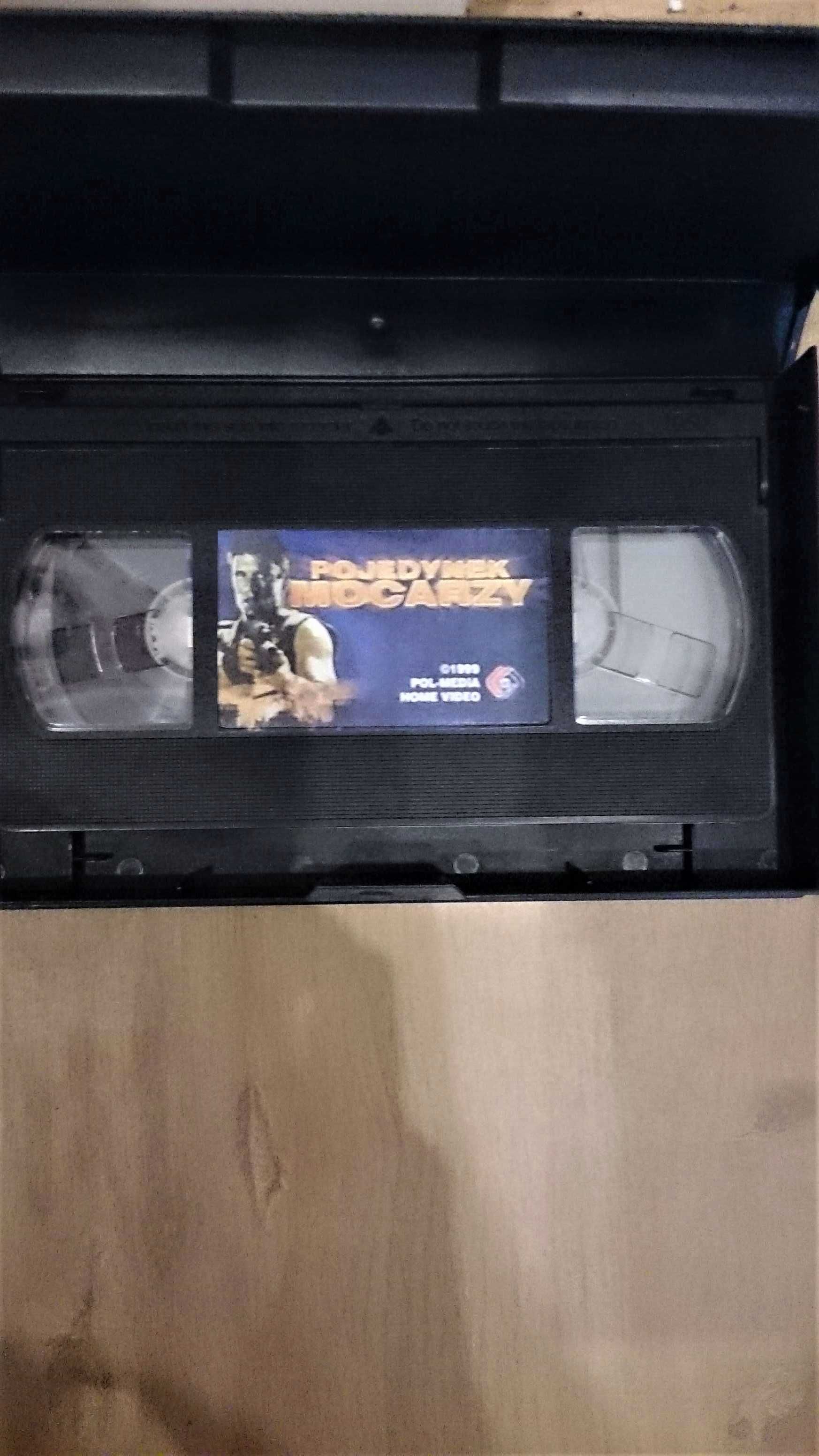 Power Rangers  / Pojedynek Mocarzy / D-Tox / Filmy VHS Kasety = LEKTOR