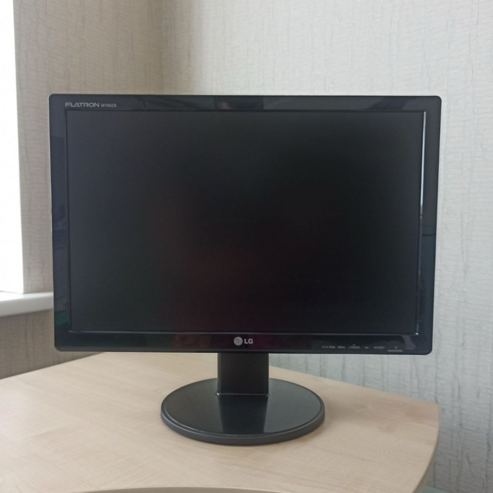 Монітор LG W1942S-PF