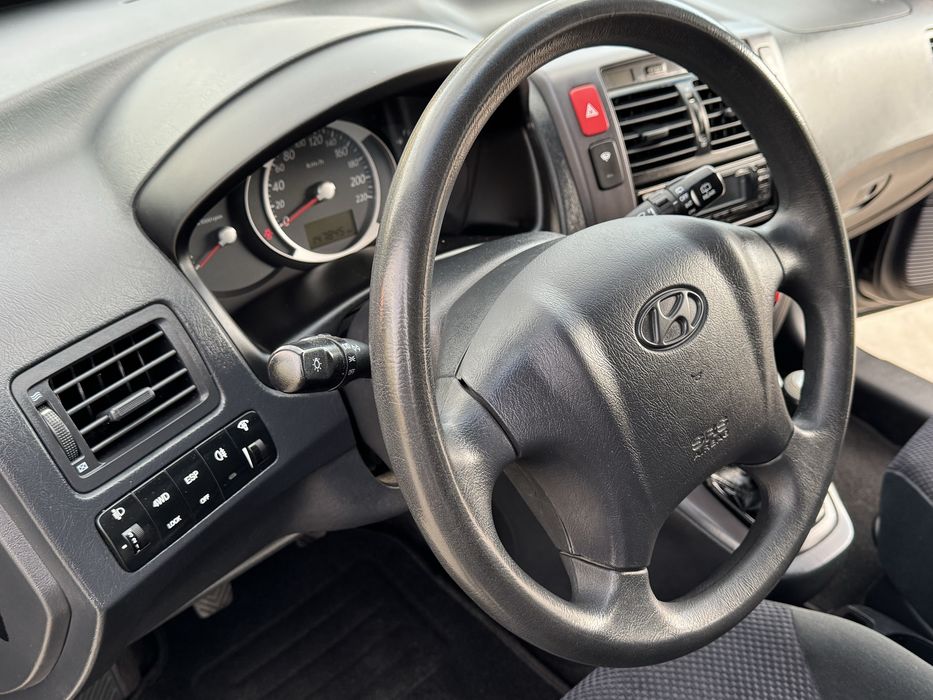 Свіжопригнаний Hyundai Tucson 4x4