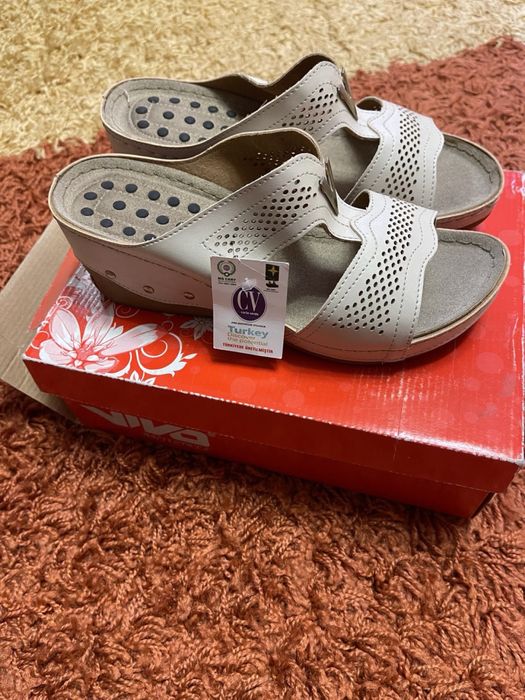 Ортопедичні Шльопки