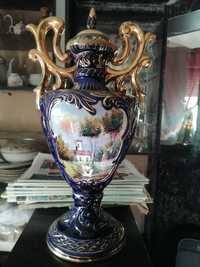 Vaso ânfora em porcelana de Alcobaça