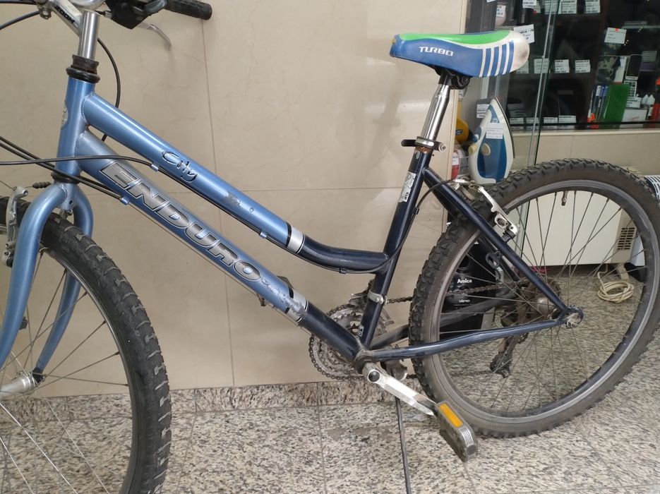 (822/24n) rower Enduro 26"