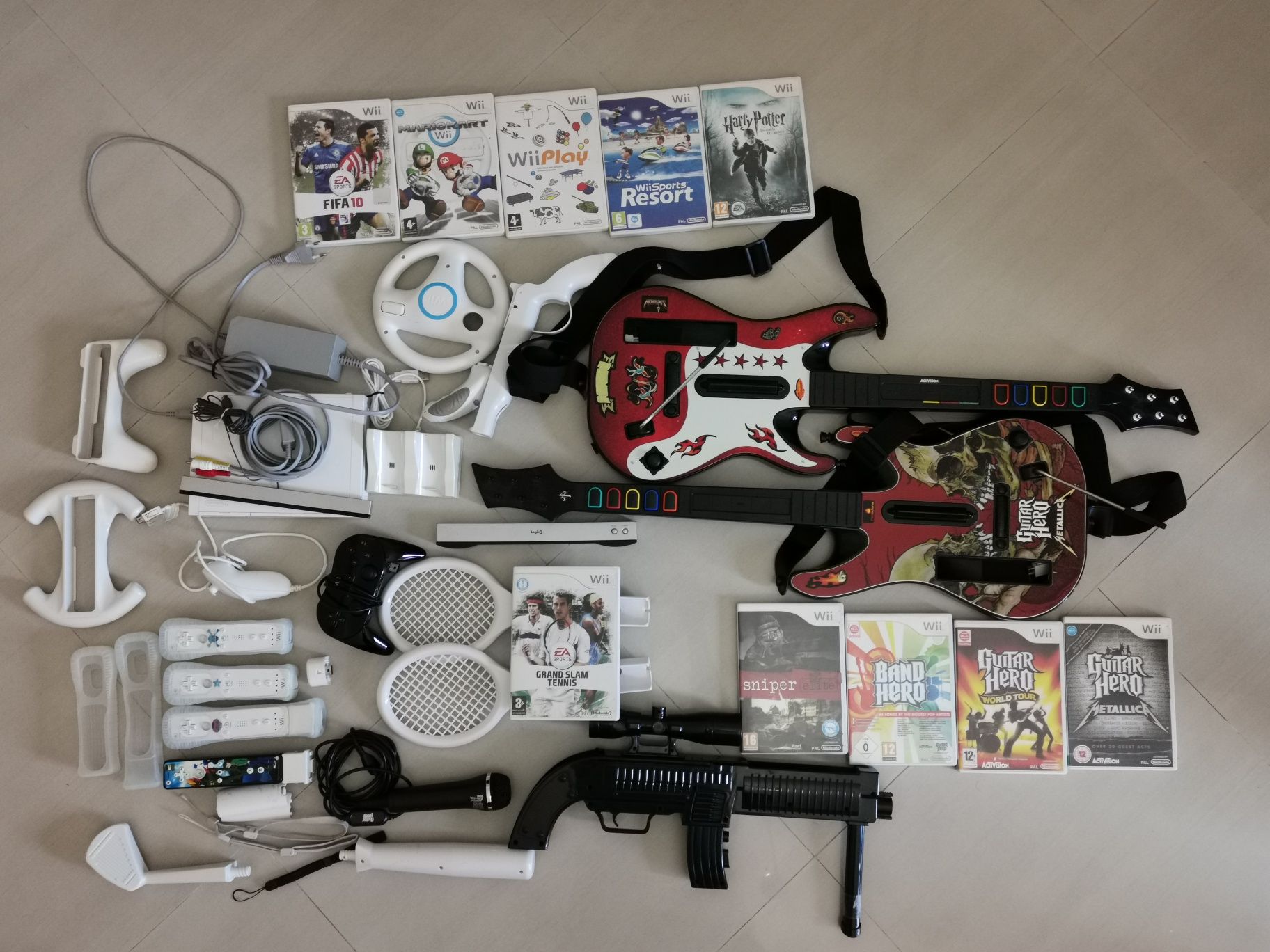 Vendo wii com acessórios e 10 jogos