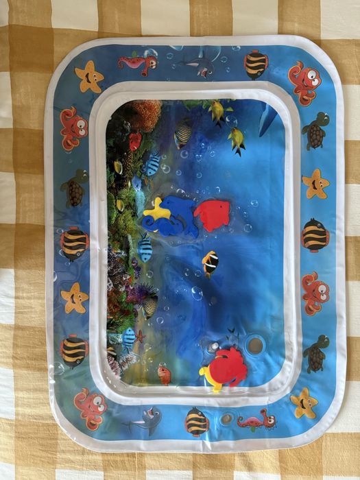 Tapete de actividades de água