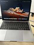 Macbook pro 13 ,2019,touchbar,16gb ram,256 gb ssd