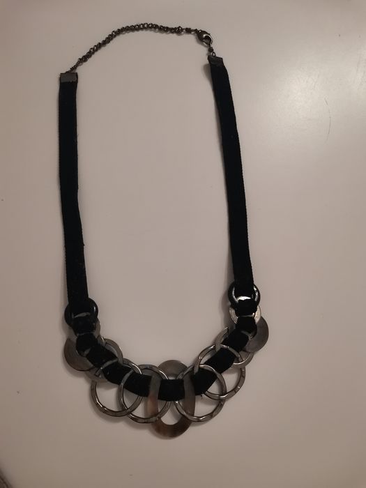 Naszyjnik nowoczesny