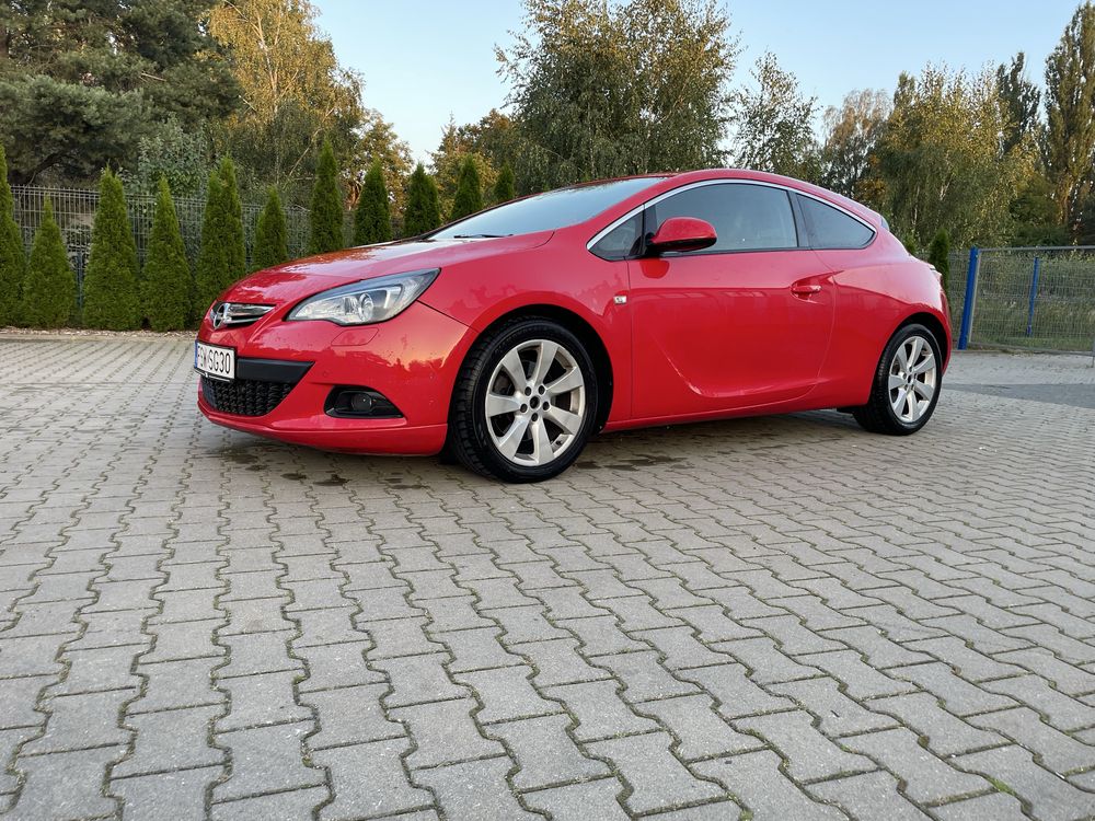 Opel Astra J GTC 2014 1.7 CDTI