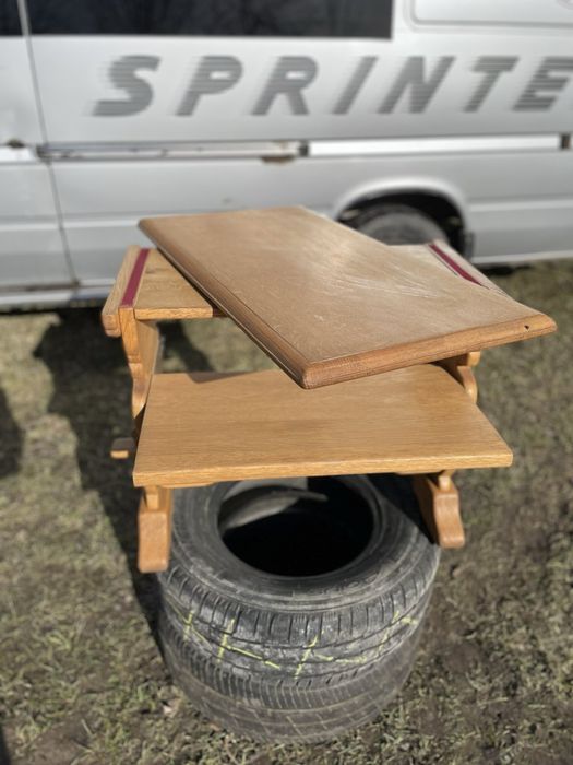 Стіл дубовий